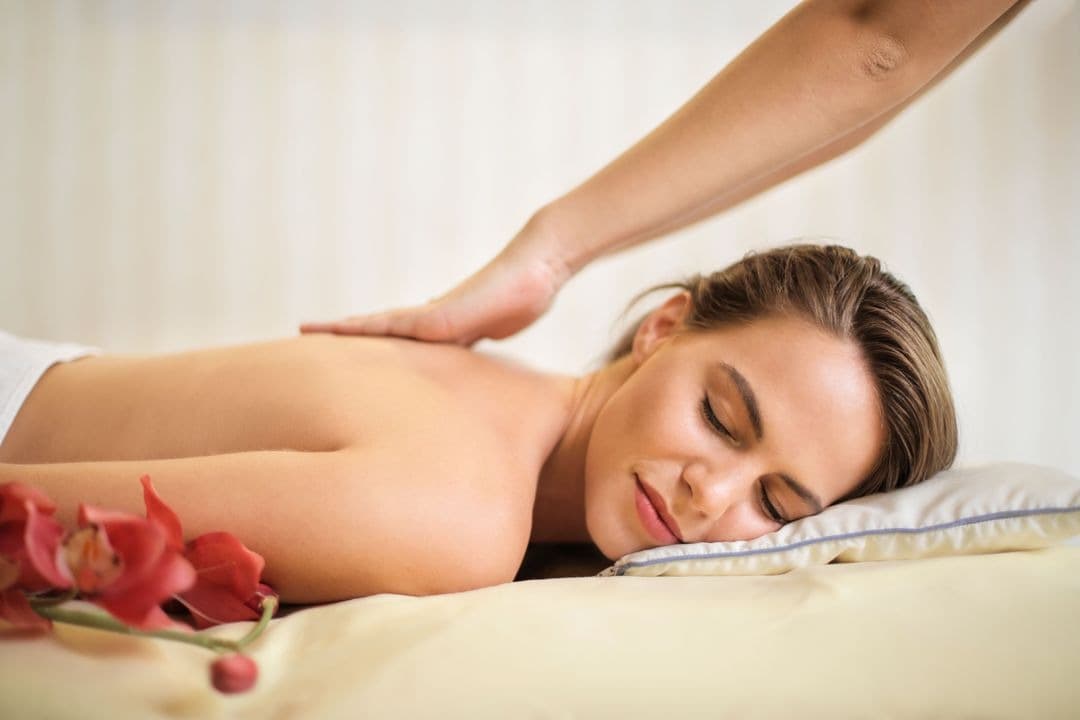 Une heure pour souffler, vous l’avez bien mérité #massage #detente